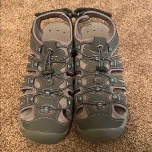 Khombu hiking grey sandal shoes size 8M